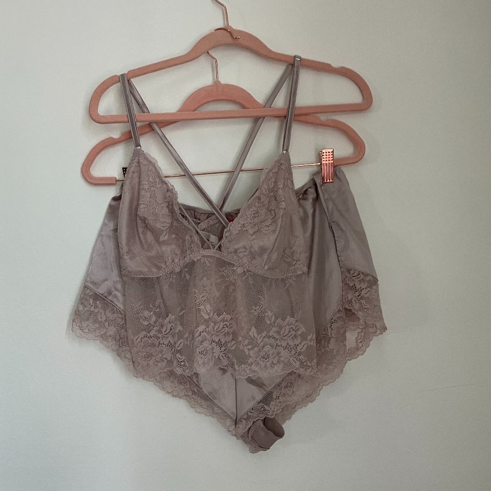 La Senza intimate set
